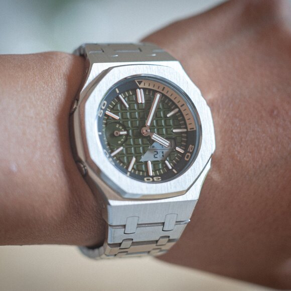 (Brand New) Casio G-Shock GA2100 Full Mod Stainless Steel with Green Waffle Face - Picture 16 of 17